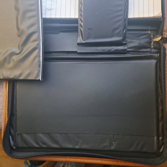 Dooney an bourke planner Sale💥 - Picture 9 of 11